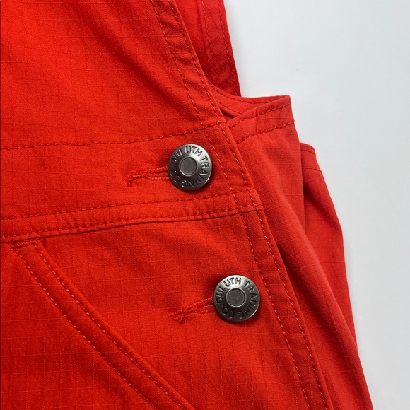 Duluth Heirloom Overalls Lightweight Gardening Shorts in Red Sz M - Picture 8 of 12